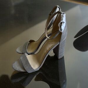 Sam Edelman Women Sizer 10 Silver Yaro Block Heels w/ Ankle Strap New With Scuff